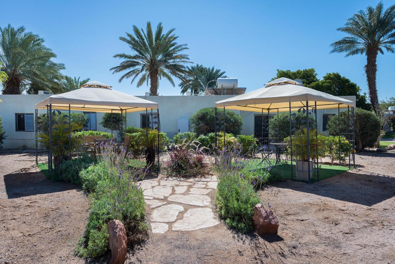 Eilot Kibbutz Country Lodging Eilat Exteriör bild