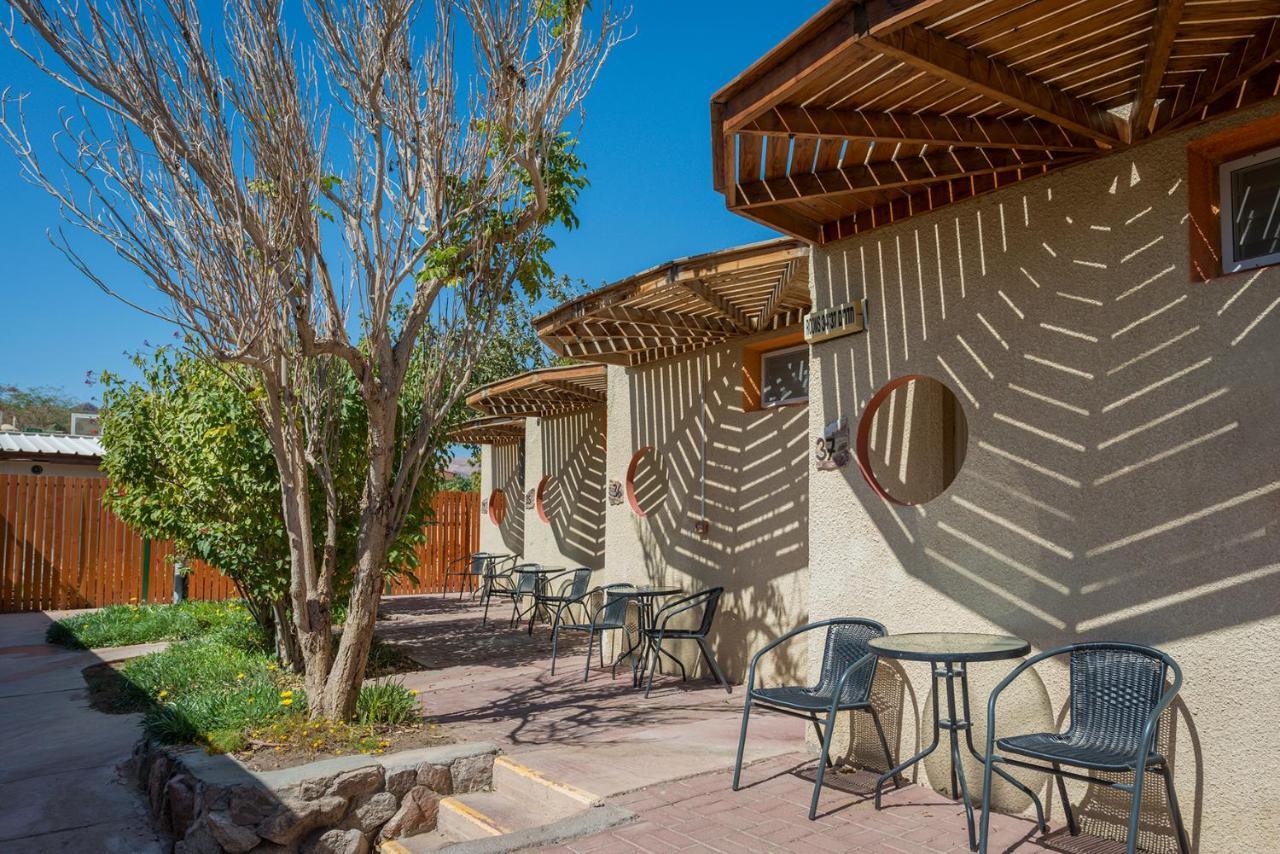 Eilot Kibbutz Country Lodging Eilat Exteriör bild