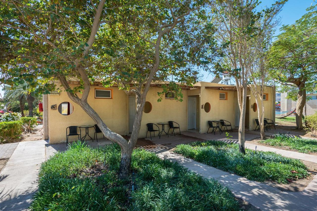 Eilot Kibbutz Country Lodging Eilat Exteriör bild