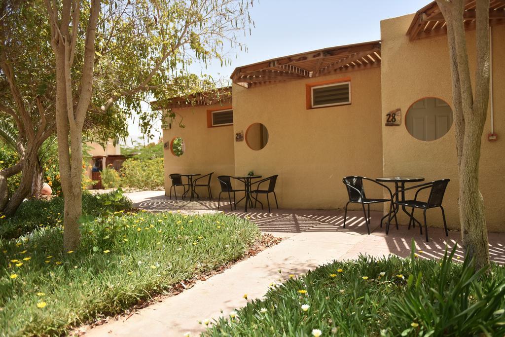 Eilot Kibbutz Country Lodging Eilat Exteriör bild